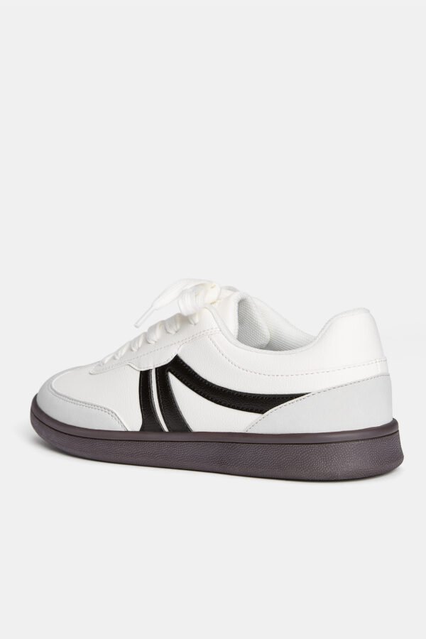 Pull&Bear unisex Retro trainers Black White 1306340 - Image 3